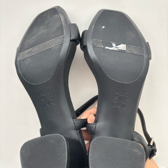 Naturalizer Izzy Block Heel Ankle Strap Dress Sandals Sz 8.5M - Picture 6 of 7